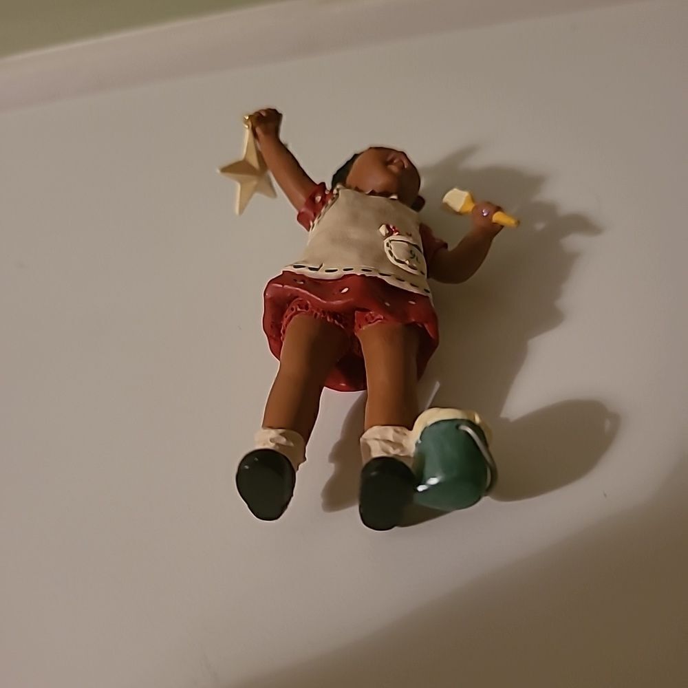 1996 Hallmark Keepsake Ornament - Picture 7 of 8